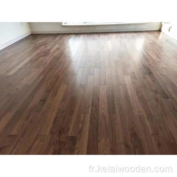 Plancher de bois franc en noyer américain pour la chambre